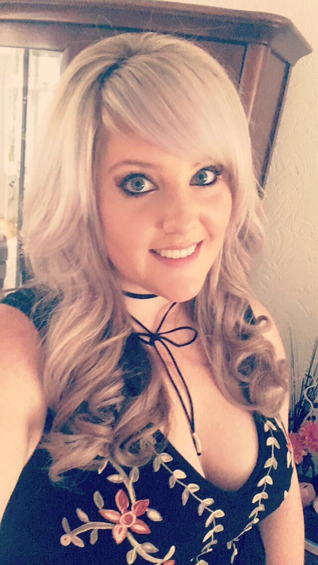 DanniLouiseC's tweet photo. Ready for VIP Robbie Williams on Saturday! #amazingnight #iloverobbie https://t.co/ujh03mwm8J