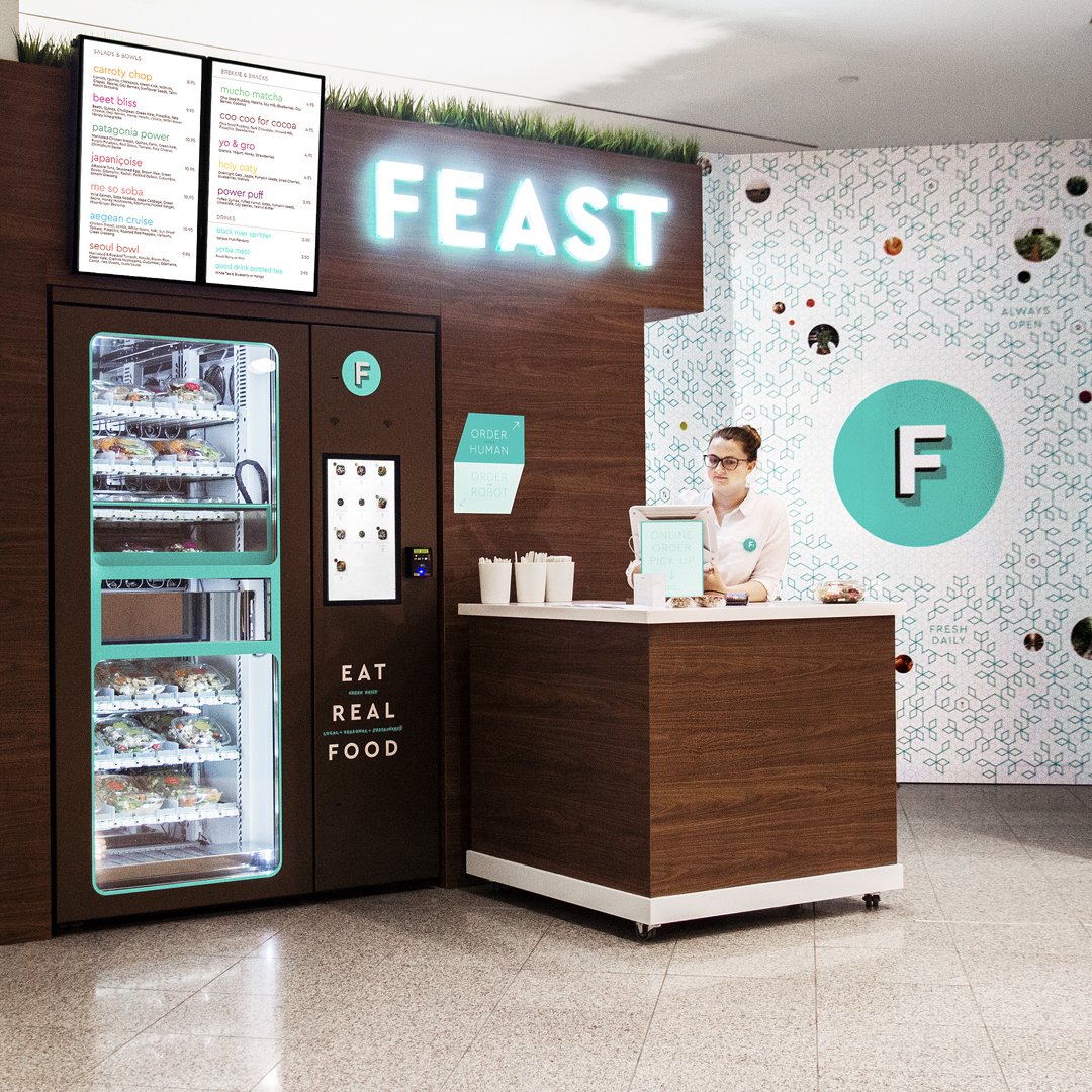 eatFeast's tweet photo. We're live! Fancy robots + great people * amazing food. @blogTO @TorontoStar @rajumudhar @amygrief @journeydan @torontolife @MobileSyrup https://t.co/Oluise9FxN