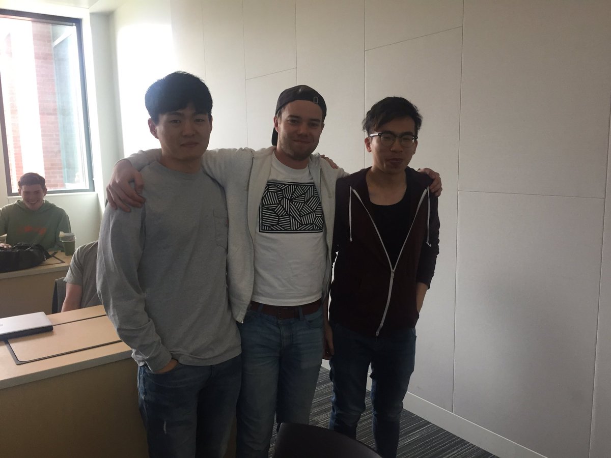 JessycaLewis's tweet photo. These three students just did International presentations in a 2nd language! #AdMarks https://t.co/OSA1DW8glv