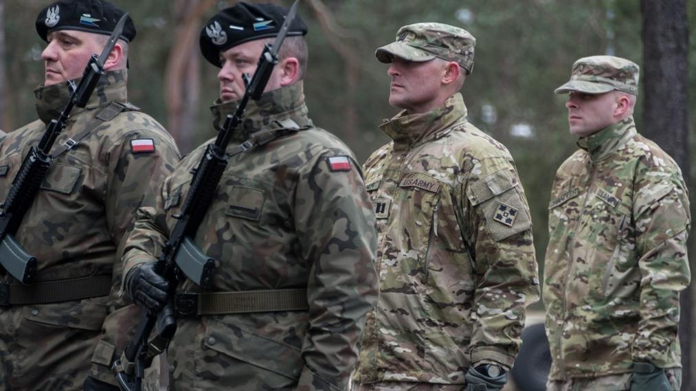 PolishEmbassyUS's tweet image. Happy 75th Anniversary @USArmyEurope! #Poland proudly served side-by-side with #USAREUR in 1944 &amp;amp; again now, in defense of our common values