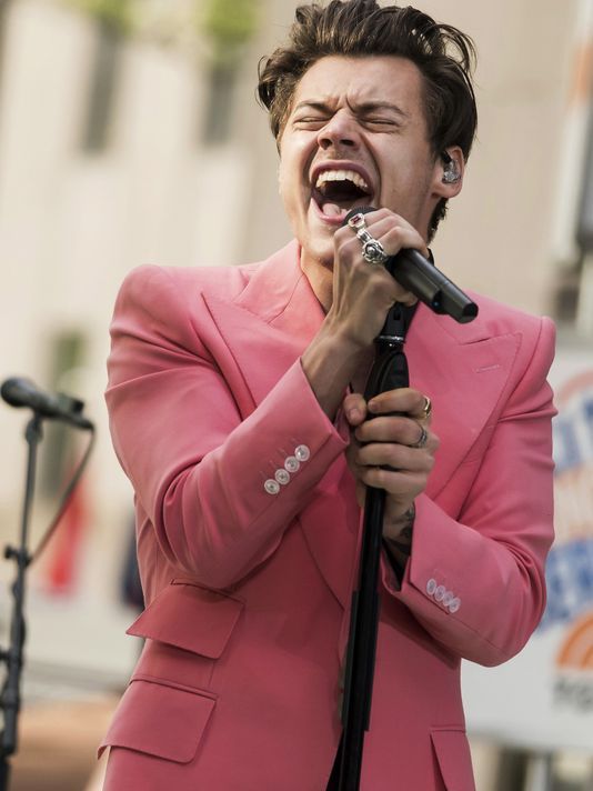 98Dayi17's tweet photo. Yo necesito escuchar esos altos #PeruNeedsHarryStylesTour #HarryComeToPeru #HarryStylesTourInPeru https://t.co/LzEattl9BF