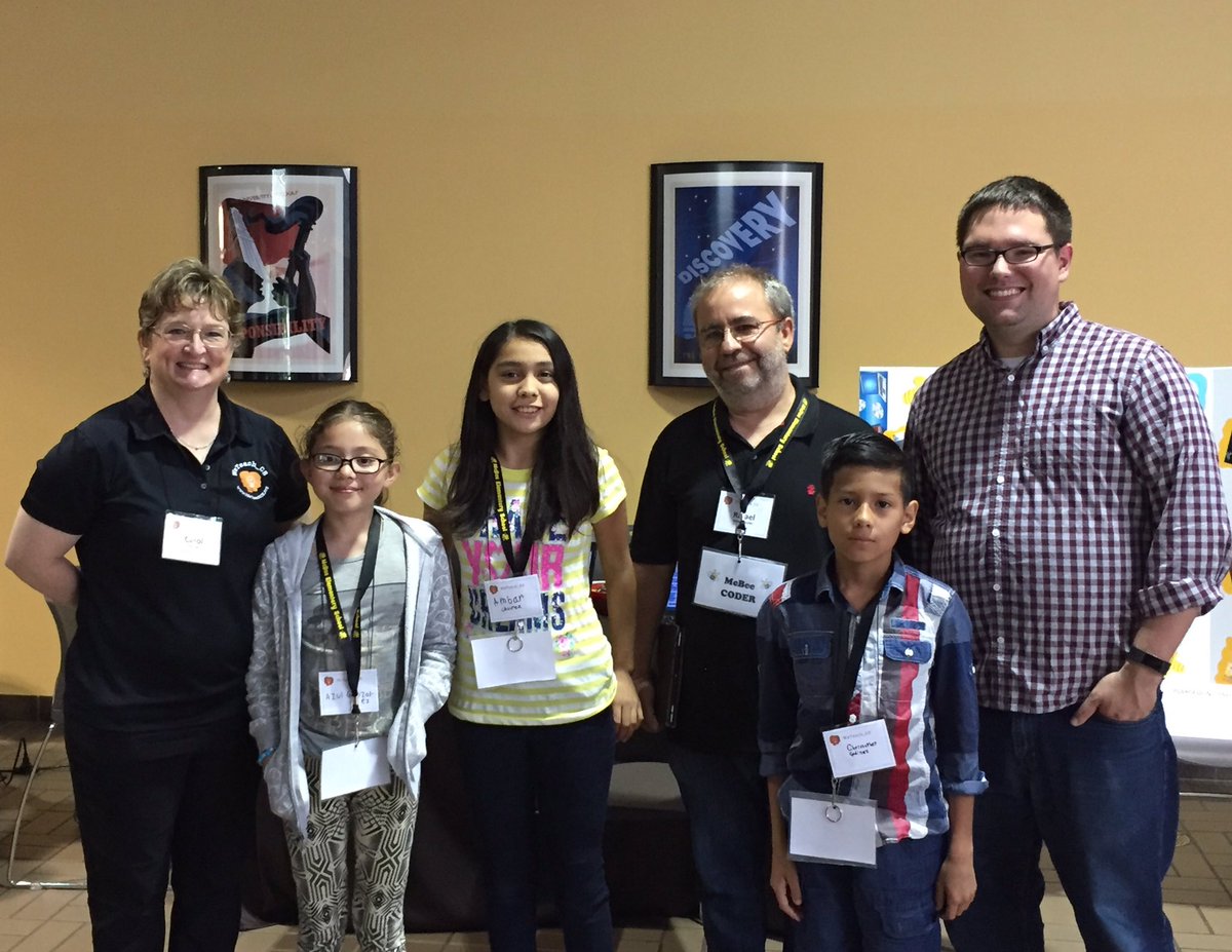vkajones's tweet photo. Showing computational thinking skills while using #powerskills  #aisdproud @RafaelAlbaEd #wtcs2017 @ElementaryMcbee @drfletcher88 @codeorg https://t.co/2t3ONxvi6N