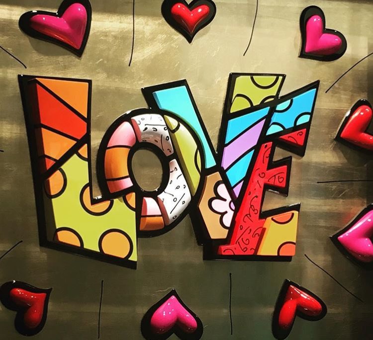KimFriedmutter's tweet photo. #PopArt #artist #RomeoBritto located in #Miami, FL.😍 #love #art #painting #wanderlust #travel #photography #photooftheday #exploredesign2017 https://t.co/FGPnRLhYu8