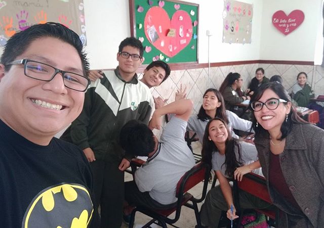 BrianSalvattore's tweet image. Cuando tienes que enseñar y salvar a ciudad gótica de noche #juniorachievement #silabuz #horsesdeveloper #elcolegioganador