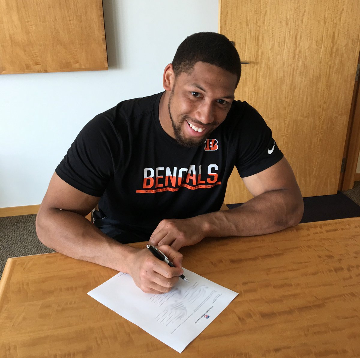 NEWS: #Bengals sign 3rd Rd Draft pick DE Jordan Willis https://t.co/ZFEO9es0o5