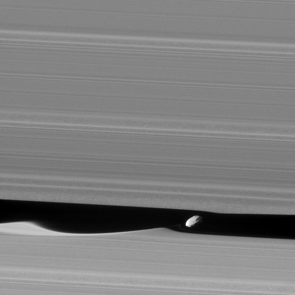 NASA Astronomy Picture of the Day 23 December 2022: Stunning Saturn Rings  captured by NASA spacecraft | Tech News