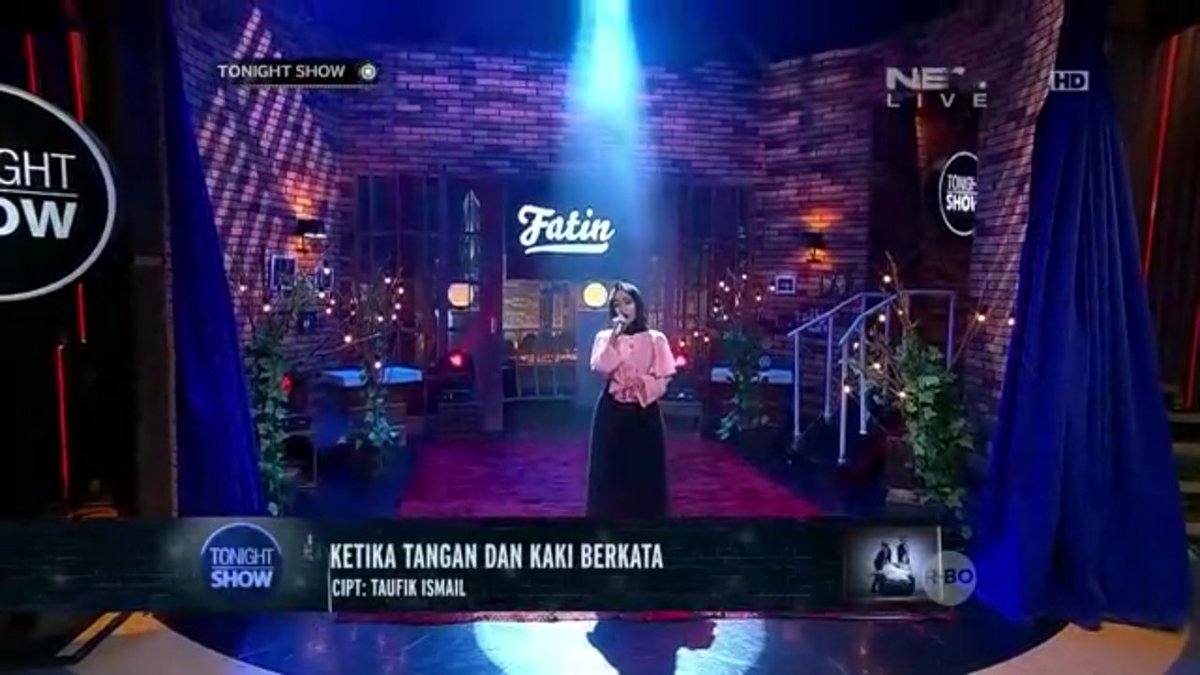 Hermawan_DN's tweet photo. @FatinSL Ketika Tangan Dan Kaki Berkata @TonightShow_NET ,live @netmediatama 

#DafBama2017_FatinShidqia #TonightShowFatin_NET https://t.co/ycoppbihzv