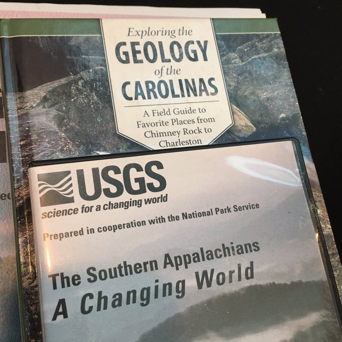 RotaryAshNoon's tweet photo. A geological history of the southern Appalachians. Awesome rock collection #rotaryrocks https://t.co/SNzBBD4mGC