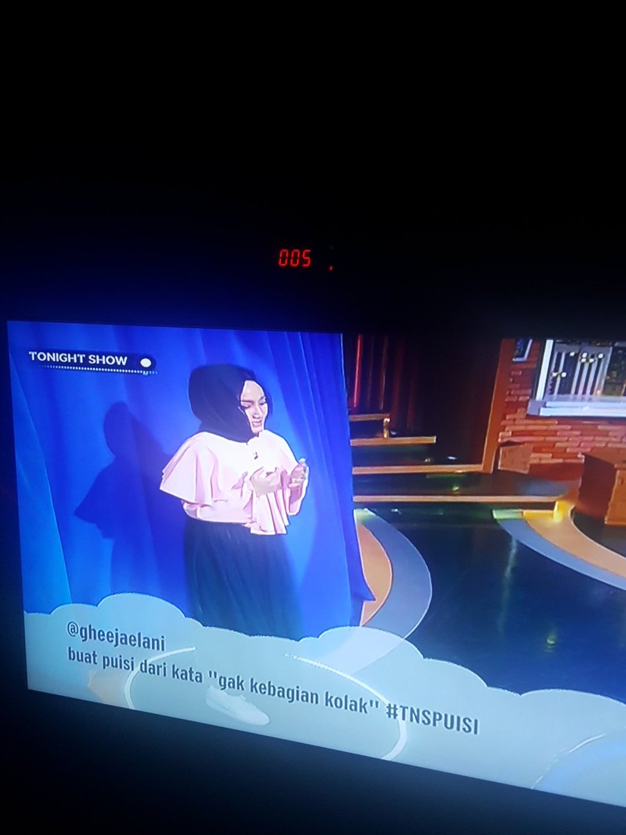 1908gus's tweet photo. gak kebagian kolak 😁😂 "Puisi" @TonightShow_NET #TonightShowFatin_NET https://t.co/ky8uH2sgFe
