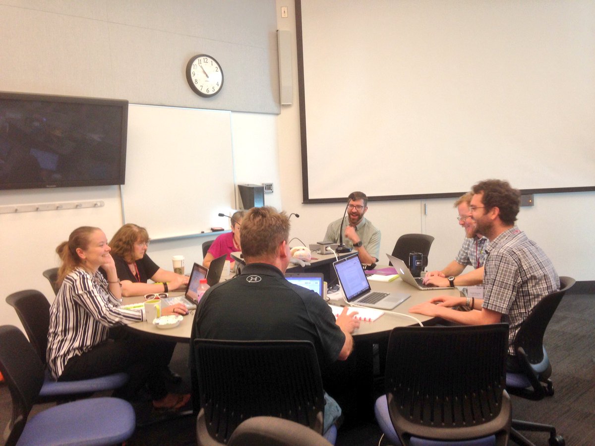 GermJuggler's tweet image. Making final preparations to present our #ActiveLearning exercise #ScientificTeaching #NSSI2017 @SumInstSciTeach