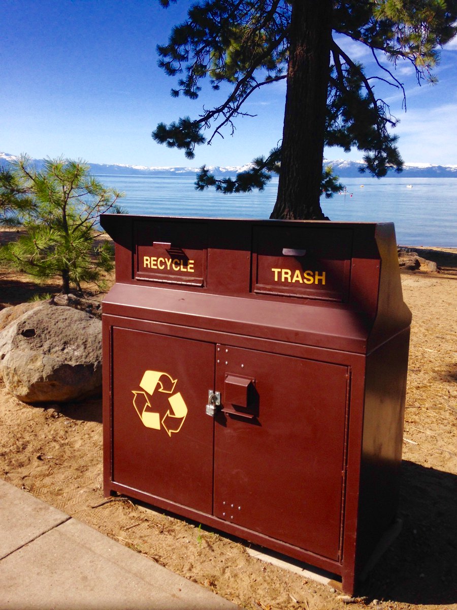 BoxTahoe's tweet photo. Visit our BRAND NEW SITE TODAY at https://t.co/4VNkDS0iE8. Thanks @tahoemarketing #BearAware #KeepBearsWild #TahoeBearBox #LakeTahoe https://t.co/B2CD0ONxVa