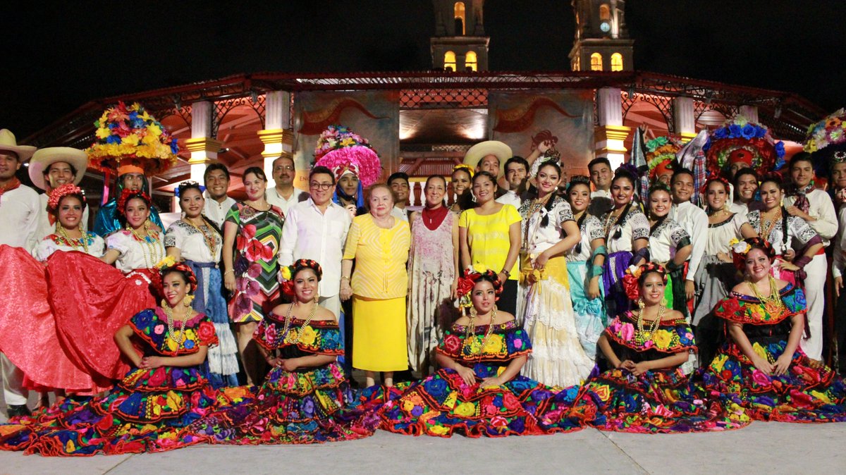 CulturaCampeche's tweet photo. Felicidades a los jóvenes de los estados de la gira "La Danza por los Caminos del Sur" por su participación en Campeche. #LaCulturaNosUne https://t.co/y1M6eDB9H6