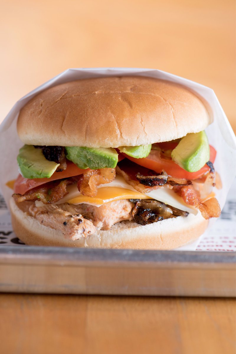 orderupsa's tweet photo. Food is kind of our thing 🍔 #orderupsa https://t.co/yPBlwlVmdz