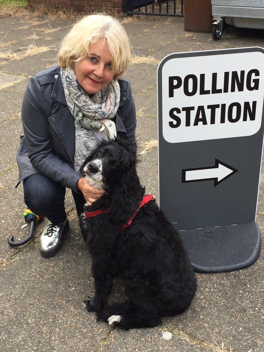 Is he voting for the Lab-radores or the Paw-ries? Or will he Cocker leg at both big parties? #dogsatpollingstations