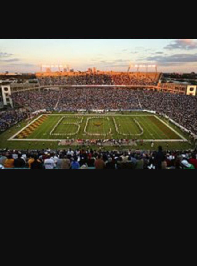DaGorilla4's tweet photo. Blessed too have received my first D1 offer from BCU!!🙌🏾🙏🏽#Glorytogod https://t.co/P4s1zgehJW