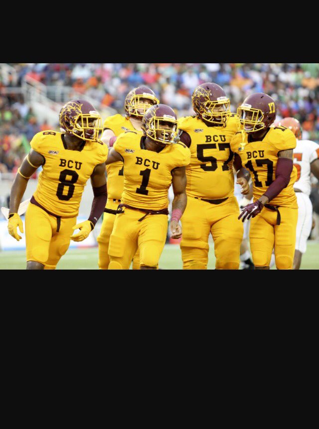 DaGorilla4's tweet photo. Blessed too have received my first D1 offer from BCU!!🙌🏾🙏🏽#Glorytogod https://t.co/P4s1zgehJW