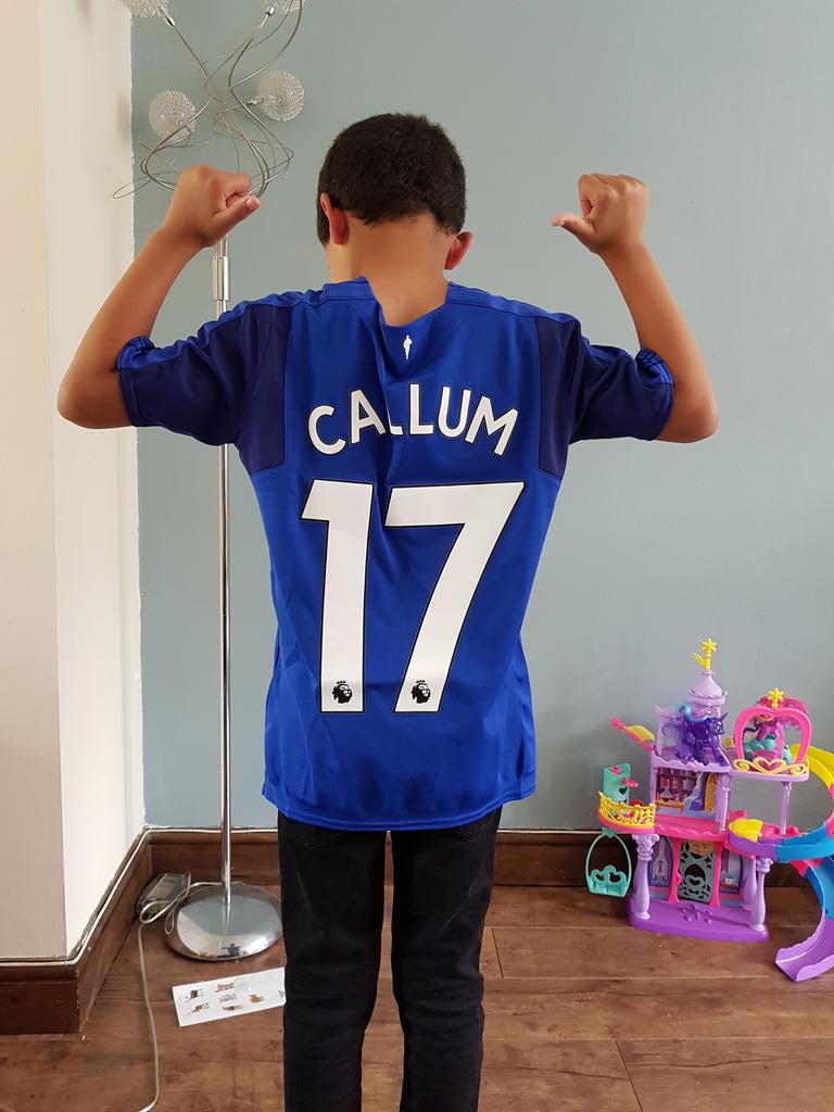Helen_B85's tweet photo. My boy in his brand new @Everton shirt very happy boy https://t.co/c3tlpNkiWS