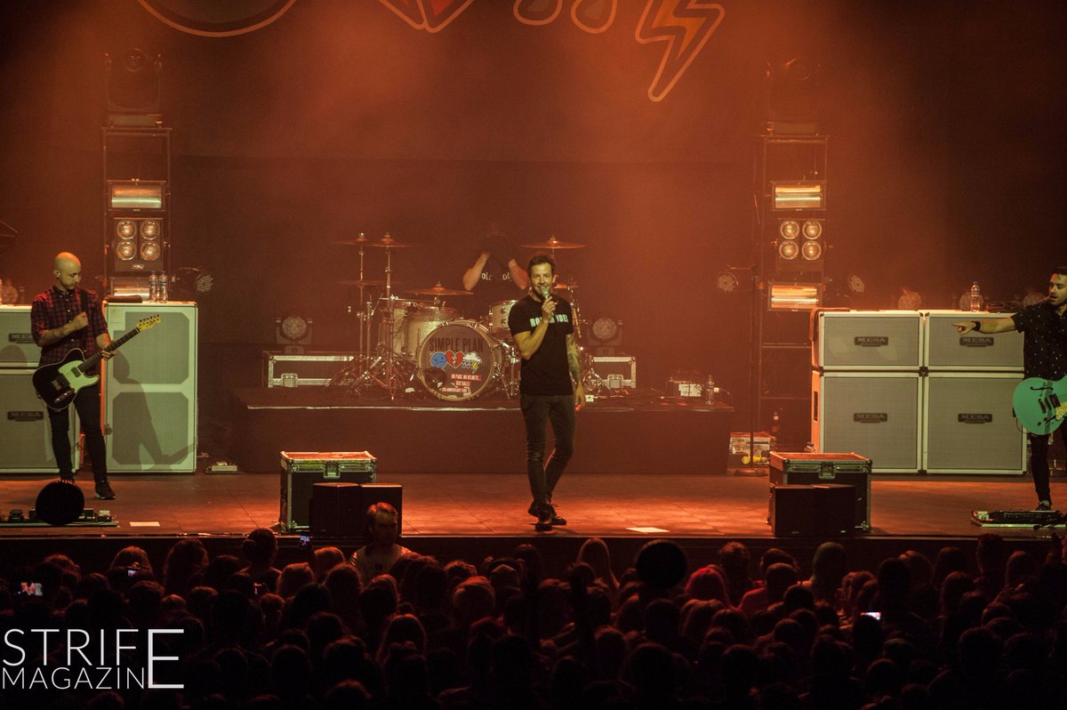 StrifeMagazine's tweet photo. SHOW REVIEW:
We saw Simple Plan perform their extraordinary 'No Pads, No Helmets... Just Balls' set last night!
https://t.co/crmuiNgeU5 https://t.co/yEflA35YU3