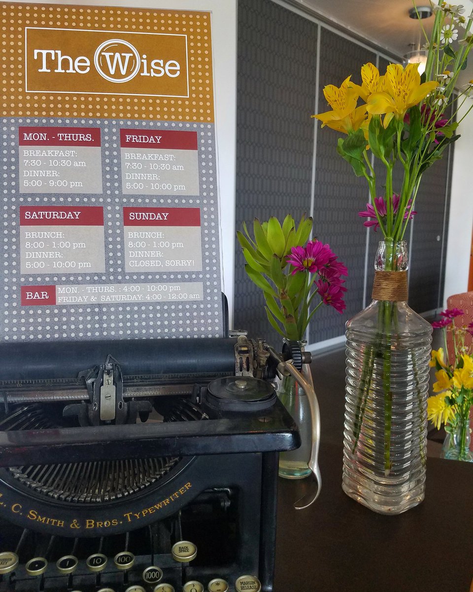 thewisemadison's tweet photo. We're here to serve you for breakfast, dinner, and weekend brunch. Join us! 🍸🍽🍻
#thewise #hotelred #breakfast #dinner #weekendbrunch https://t.co/tYeM1UtO3i