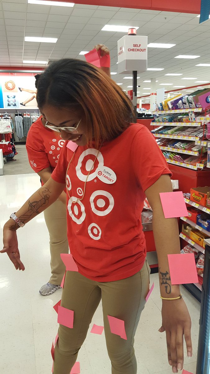 Marge416's tweet photo. #aminutetowinit #funevent #target #1378 @DebbieFolse @ZackPierceTGT @S2Roche @jacalynmoretto https://t.co/QYfDazX49g