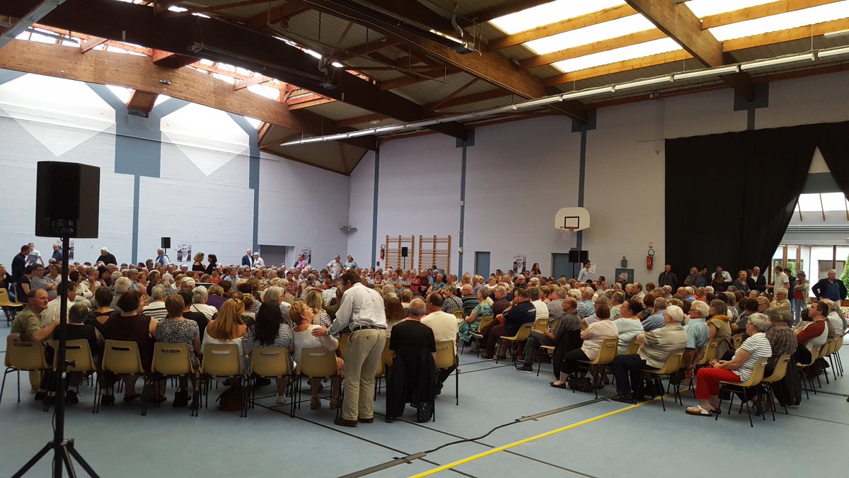 ArnaudMouillard's tweet photo. Beaucoup de monde ce soir pour soutenir @Chris_Bouillon à St Pierre de Varengeville ! #AvecChristophe #circo7605 https://t.co/R9bLBAS2EM