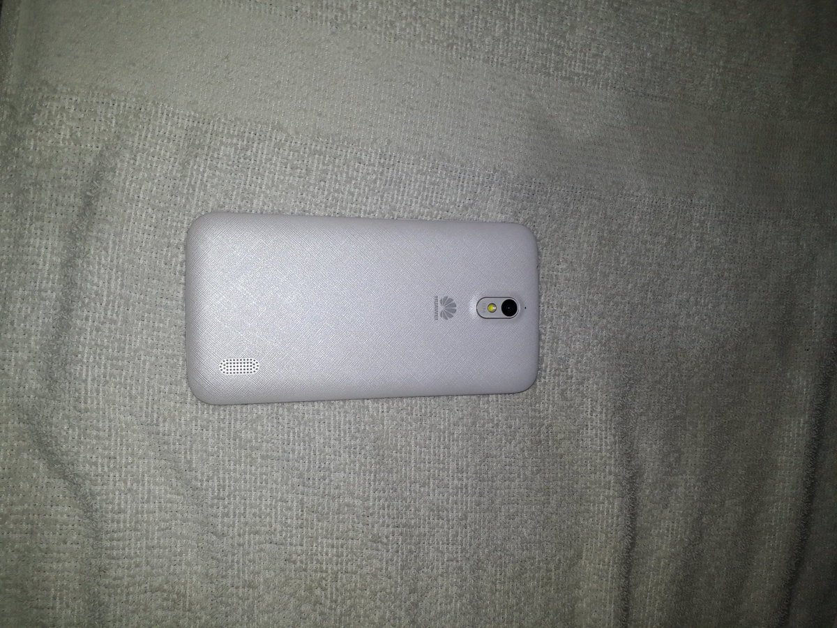 Alexa_fe tweet picture