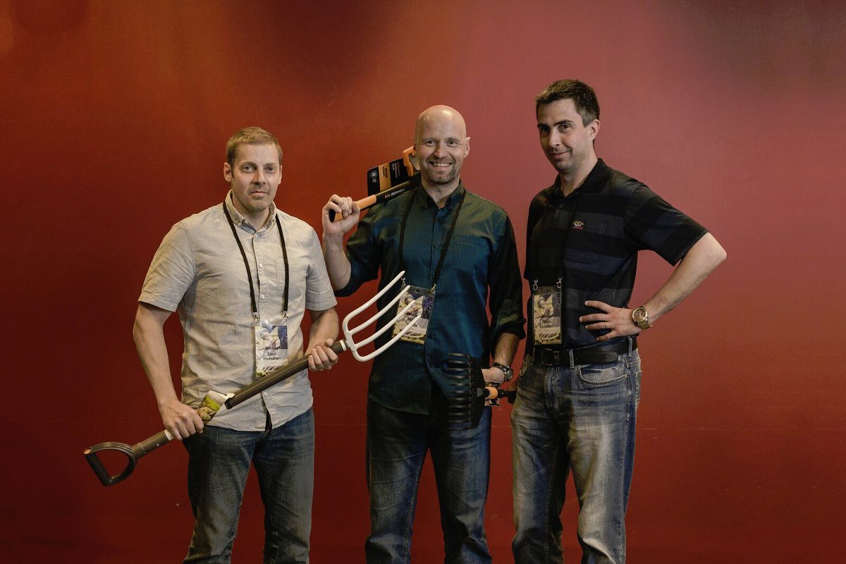 Futuriot_Inc's tweet photo. @Futuriot_Inc hackers in #industryhack #TalkingPlants #FiskarsGroup #thing2data #Hackathon https://t.co/hYReMPnOio