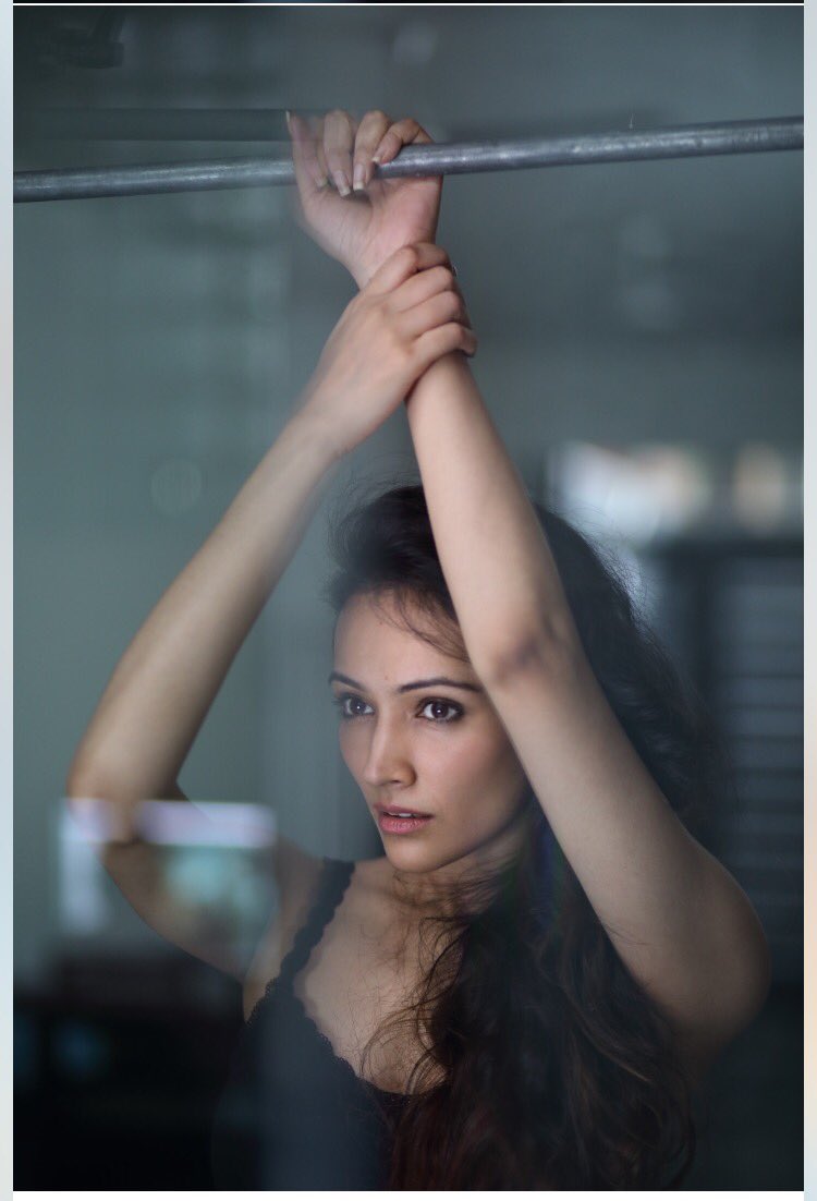 Dipannitasharma's tweet photo. A picture speaks a thousand words,so how many does 4 speak? 😄 #workwithfriends #superfunshoot @ashishchawla 🙏🏼❤️️ https://t.co/OI1kFoojVJ