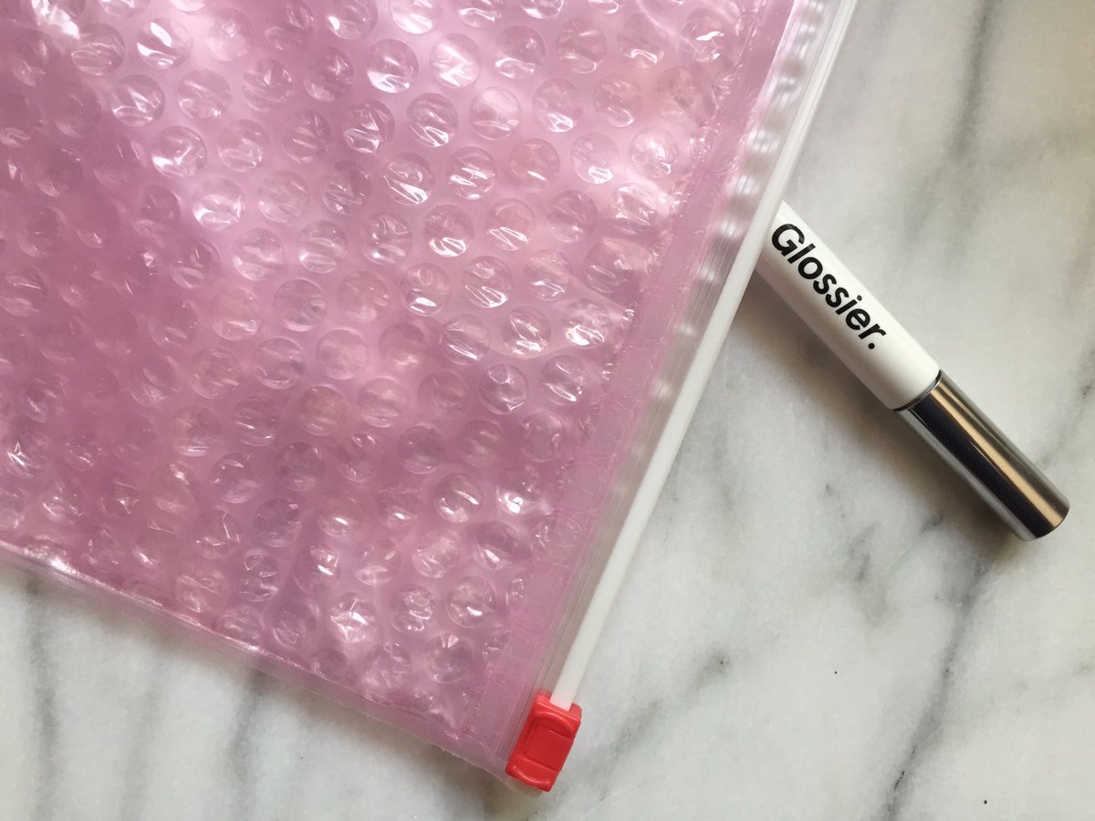 labels_lacquer's tweet photo. @glossier Boy Brow, a love story turned haiku.

Glossier Boy Brow
You lift me up when I'm down.
Swipe, and I'm complete.

@IntoTheGloss https://t.co/6sgTqCi4VX