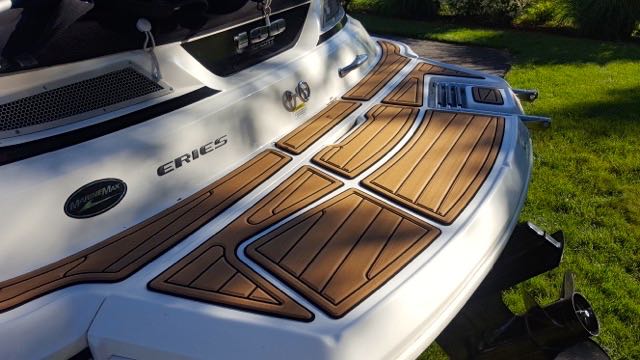 macdesignsnpt's tweet photo. 2 faux teak SeaDek deck installs we did just yesterday on SeaRay powerboats in RI. @SeaDekTweet @SeaRayBoat #SeaRayBoats #SeaDek https://t.co/FC9djk5BZE