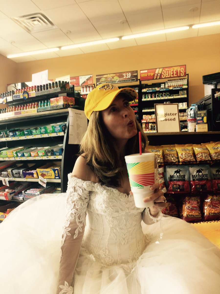 LomickaMichelle's tweet photo. Going to the chapel Sunday! Sayin a little prayer for tickets! Want to say "yes to the Bridgestone address!" I DOOOOOOO love hockey!#tdpreds https://t.co/dOVe4SZpVx