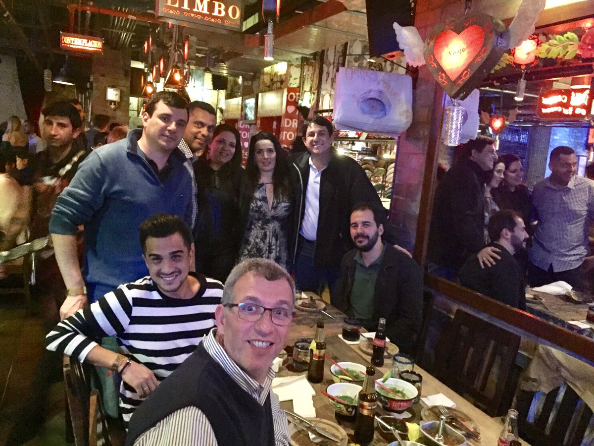 Claudiamucha's tweet photo. Team integration... together we are stronger👊🏻@DBGUni #HaveIntelectualCuriosity
#BeAChangeLeader
#LAUni2017 @cassio_quiroga https://t.co/Xx6mtEb3vu