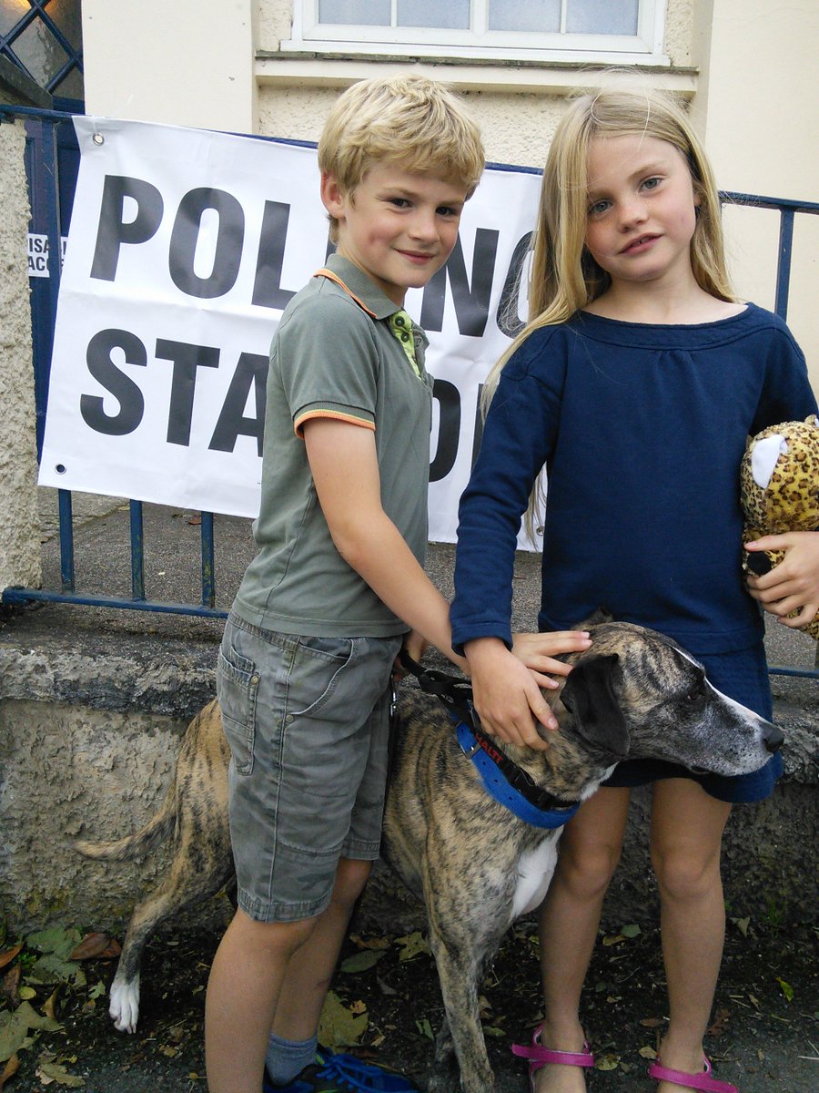 How about #dogsandsprogsatpollingstations as well as #dogsatpollingstations!? <a href="/DogsTrust/">Dogs Trust 💛🐶</a>