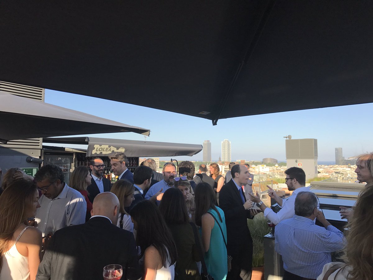 RevenueBCN's tweet photo. Hoy estamos en el rooftop de @Yurbban con el #afterwork organizado por @magmahc1 https://t.co/9DxKjLidaH