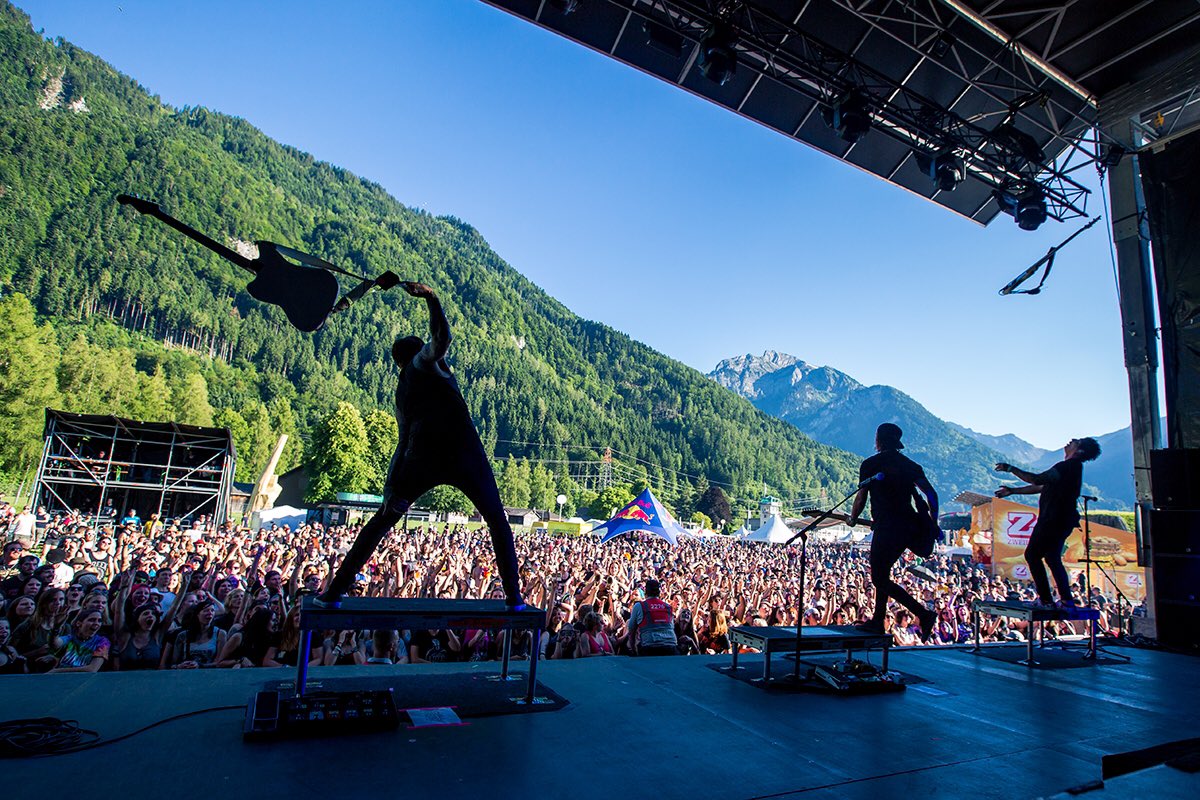 ptvjaime's tweet image. Holy shit!!! Greenfield Festival in Switzerland was amazing! Thanks for getting weird with us!!!