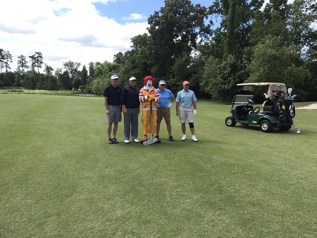 rmhchapelhill's tweet photo. Hi @RMHC and @McDonalds 👋👋Thanks for joining us today! #CKC17 #KeepingFamiliesClose https://t.co/vTaiGjLDig