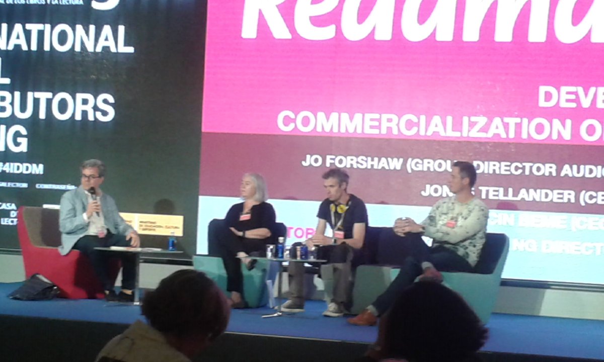 Estupenda charla sobre #audiolibros con <a href="/javiercelaya/">Javier Celaya</a> @marcinbeme <a href="/AudioGuvnor/">Jo Forshaw</a> y <a href="/jonastellander/">Jonas Tellander</a> 
4 grandes!!!