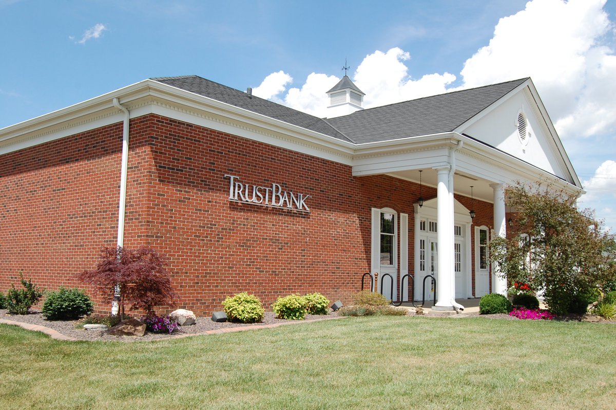 TrustBank tweet media