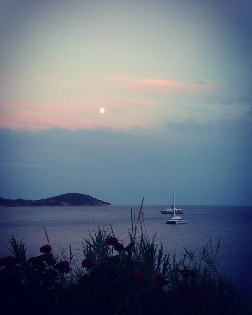 #fullmoon #aphroditestudios #view #skiathos