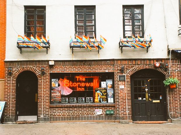 In 1969, protests were held in NYC that led 2 the Gay Liberation Front, the 1st major protest 4 #LGBTQ equal rights. #WhereItAllBegan 🏳️‍🌈❤️