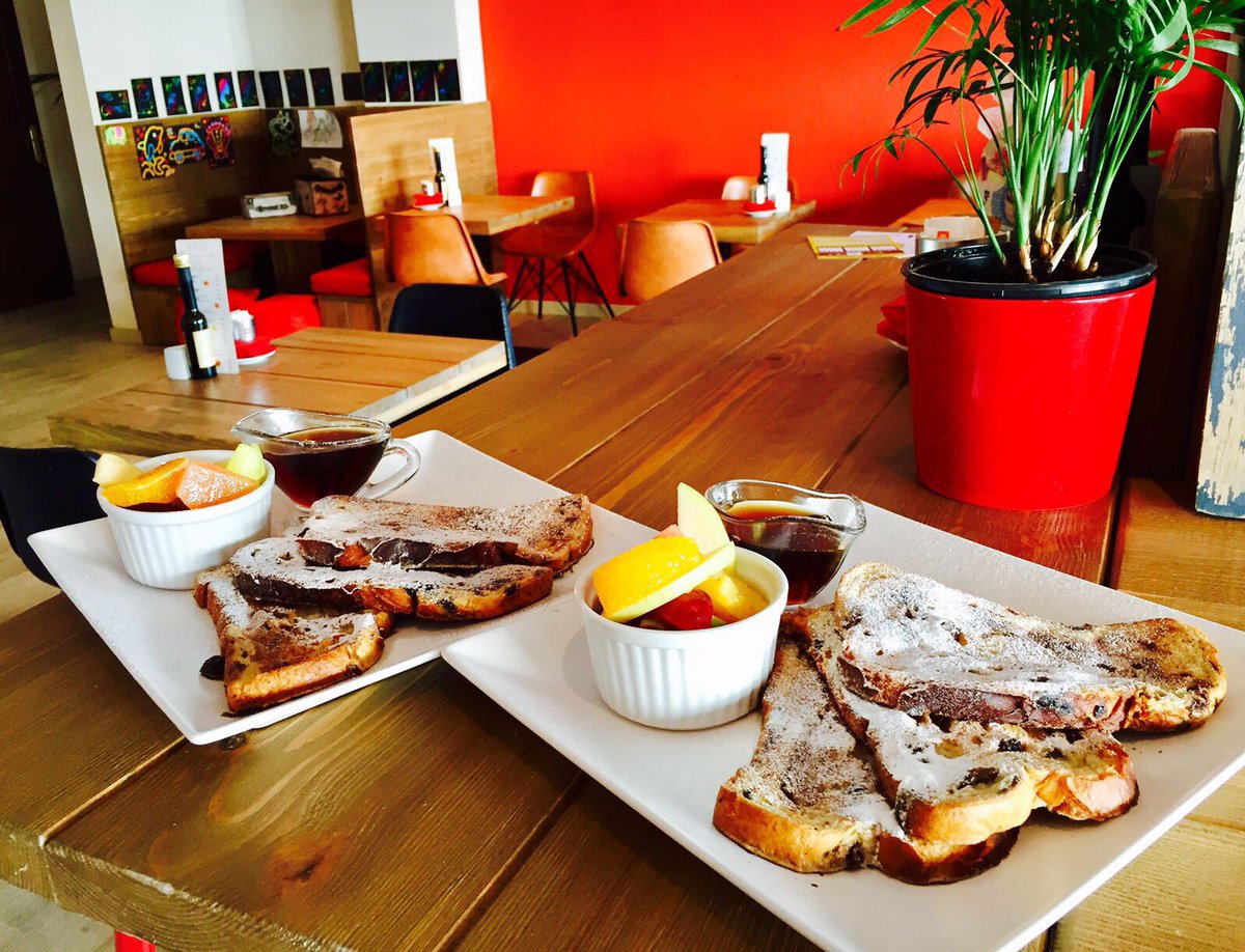 panymerm's tweet photo. French toast anyone?
.
.
.
.
.
#marbella #marbellafood #breakfast #brunch #lunch https://t.co/cIItWkYOtE