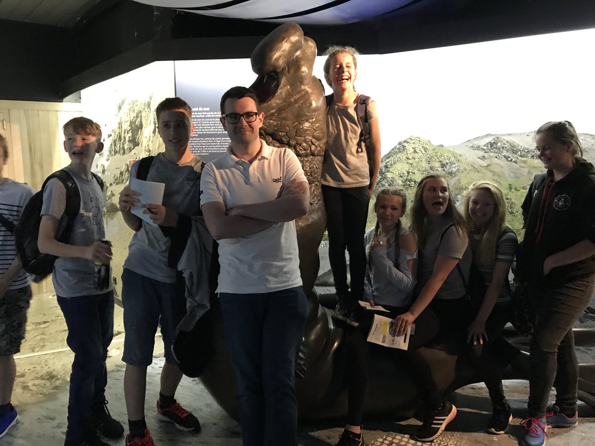 hhsmfl's tweet photo. We're in France! https://t.co/U4Yh8Lc1Ba