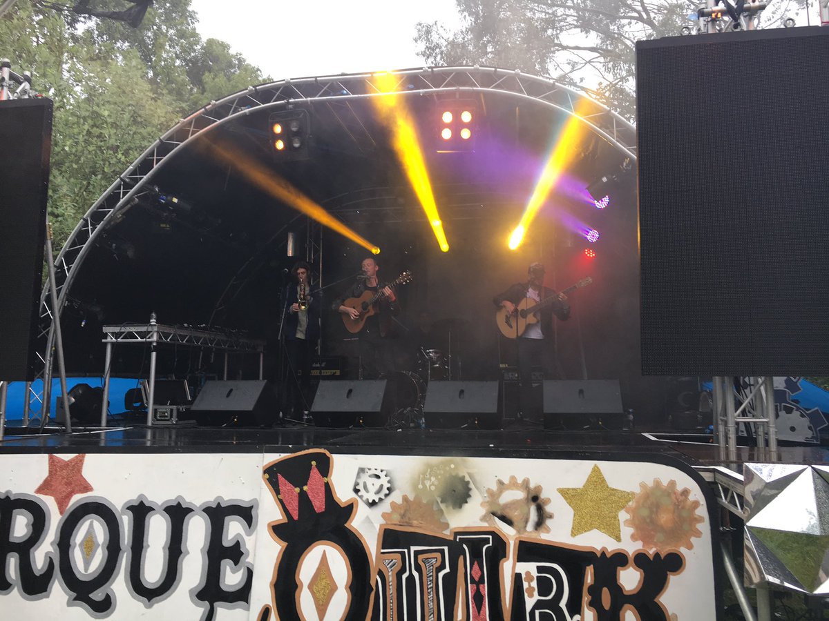 din_sounds's tweet photo. We're live at @IsleOfWightFest @CirqueDeLaQuirk https://t.co/jnH23ofX5e