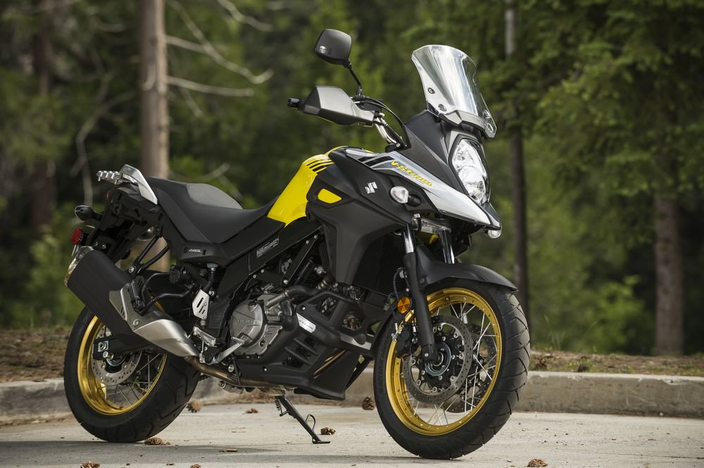 CycleWorldMag's tweet photo. Suzuki puts comfort in your adventure--- Introducing the 2017 @suzukicycles V-Strom 650/650 XT: https://t.co/7lReNImvcl #CWFirstRide https://t.co/gHU3V4OVNX