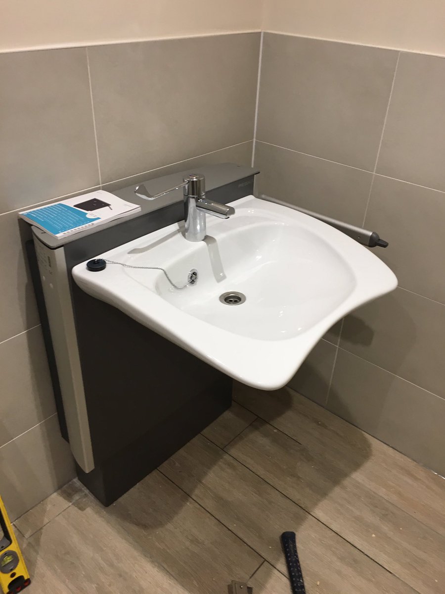 CareServUK's tweet photo. Successful day today @GeberitUK @PressalitCare #accessibility #OT #Independentliving #HappyCustomer https://t.co/mBWE7y8mBU