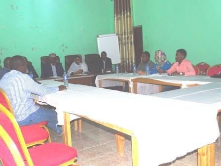 qayd2012's tweet photo. UN DOCC led by deputy head of @OCHASom visited to #Cadaado to assess drought affects in #Galmudug. #Somalia. https://t.co/HvQgD1E3Xj