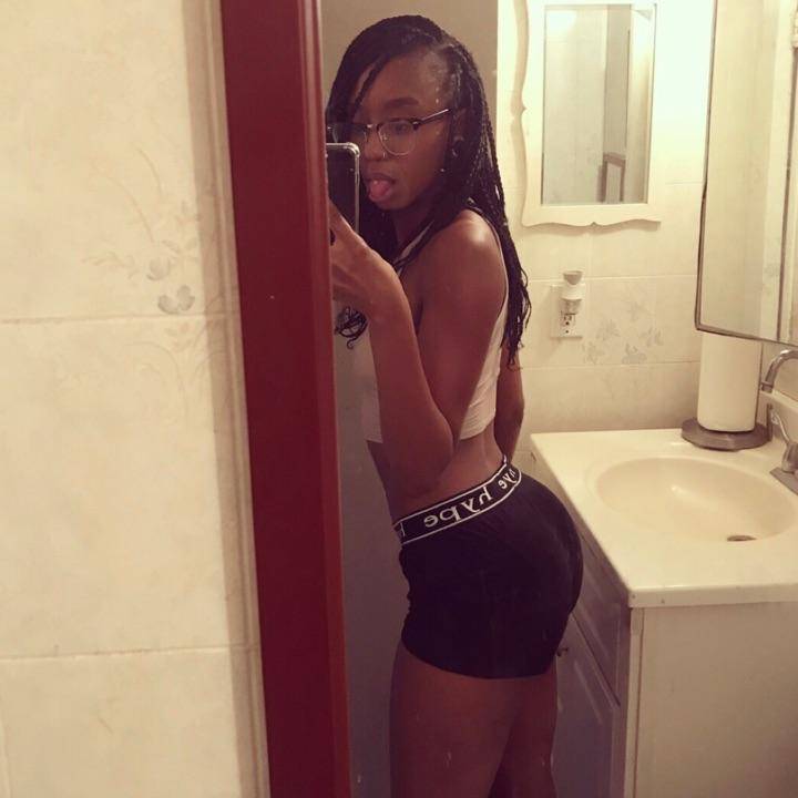 SPILL_MICS's tweet photo. 🙌 YASSS It's time for a great show tiabeenblunted🌬:#FeatureMe #LetsT
https://t.co/UnTDcWxZtV https://t.co/vhlJrbZkwJ