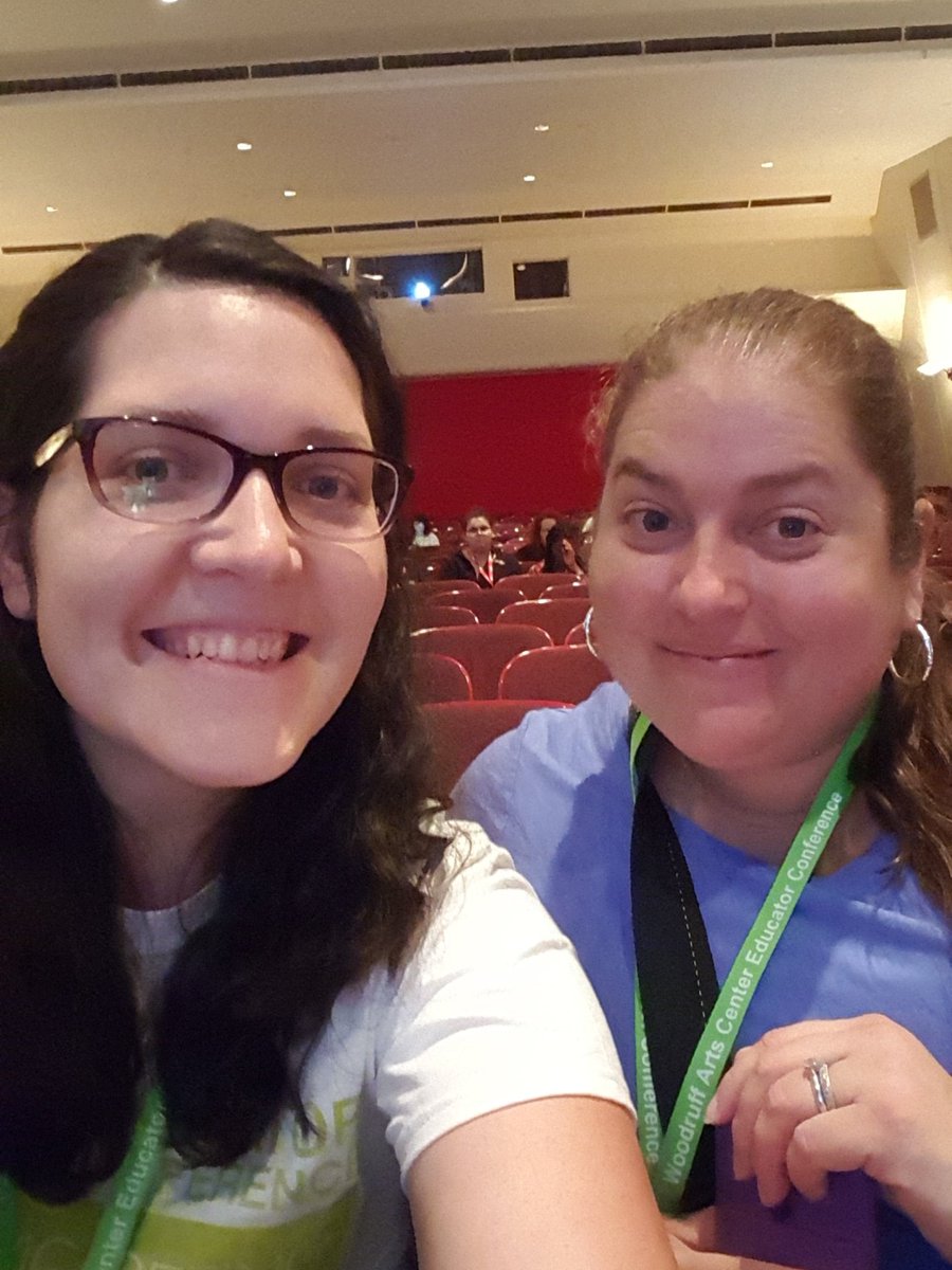 KendallArtsAlot's tweet photo. Nerding it up in the front row! #WACEDCONF17 #nerdsarecool #artnerds https://t.co/WtOTCJvMVX