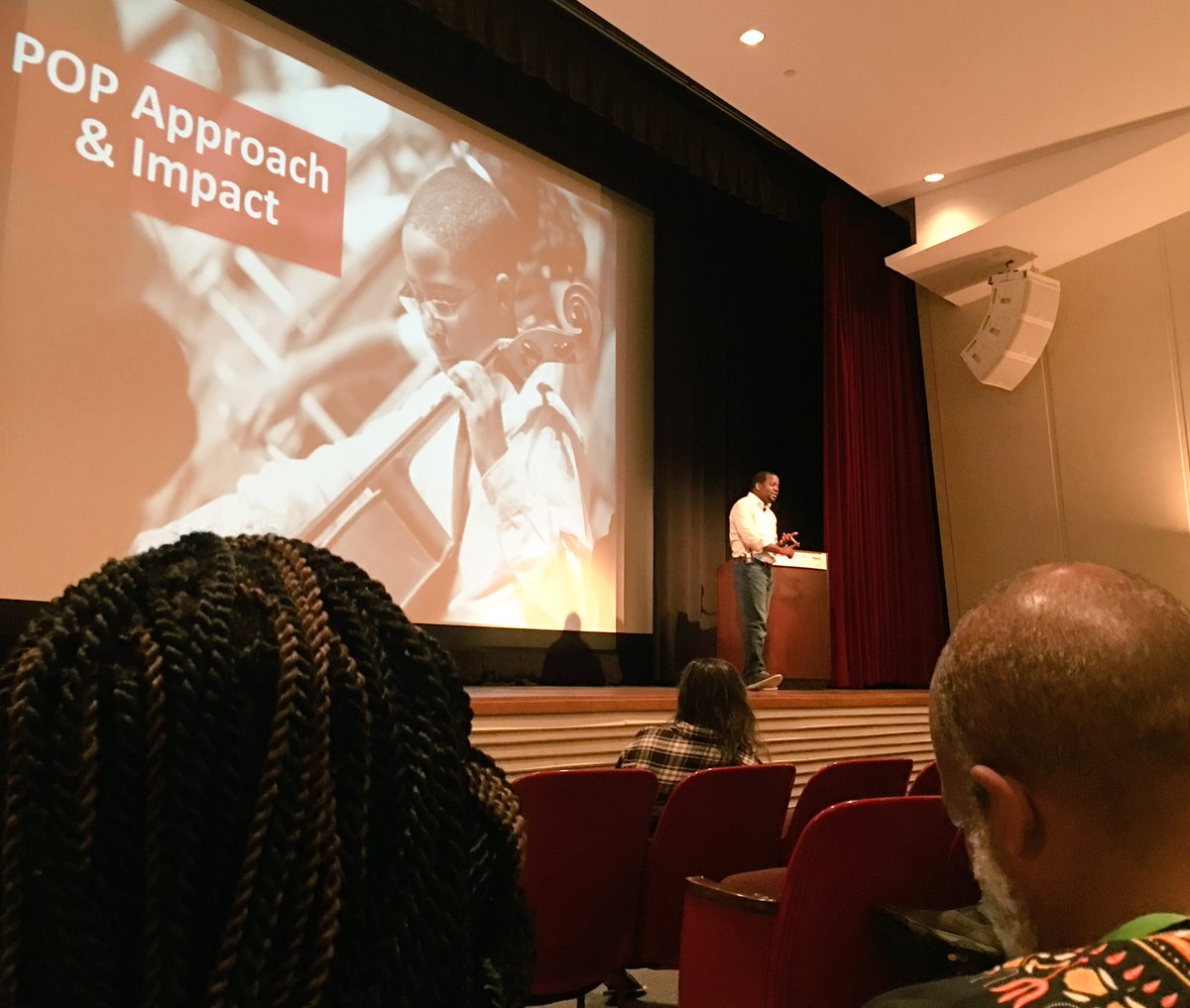 mrssirinek's tweet photo. Thank you #WACEdConf17 ! Marvelous inspiration. I can't wait to use these new tools to build community in my classroom! @SDE_principal https://t.co/Ff9Tnt963p