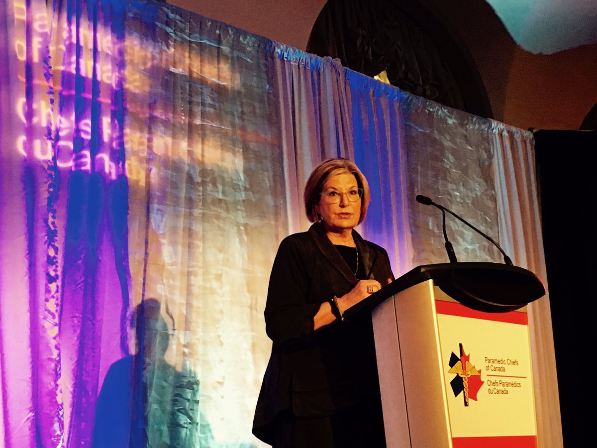 MHCC_'s tweet photo. Thanks @ParamedicChiefs & @RandyMellow for your leadership and commitment to promoting #mentalhealth & #wellness. #PCCSummit https://t.co/8R9q7xlEAJ